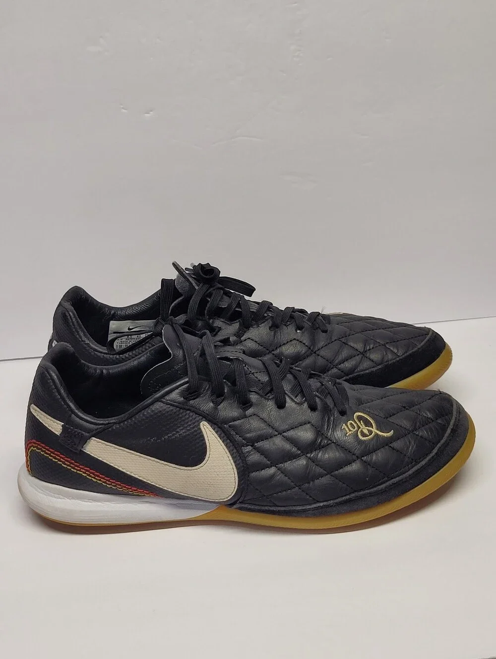 Nike Tiempo Legend 7 Pro Men’s Black & Cream Indoor Soccer Sneakers